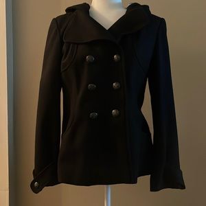 Guess Jacket Size Medium in Color Black